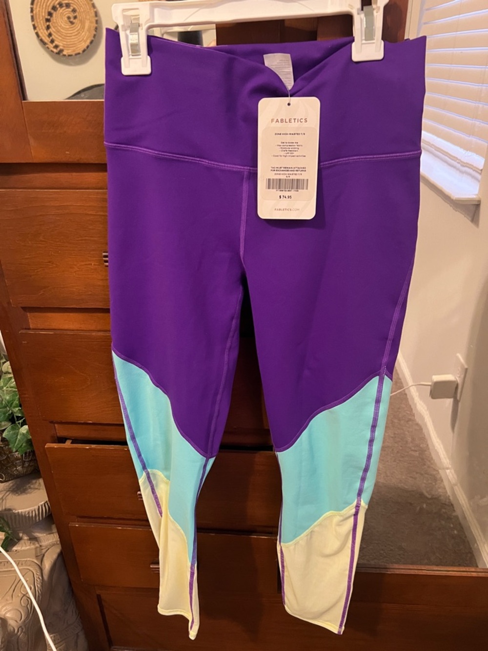 Fabletics Purple Aqua and Cream Colorblock Leggings AND sports bra